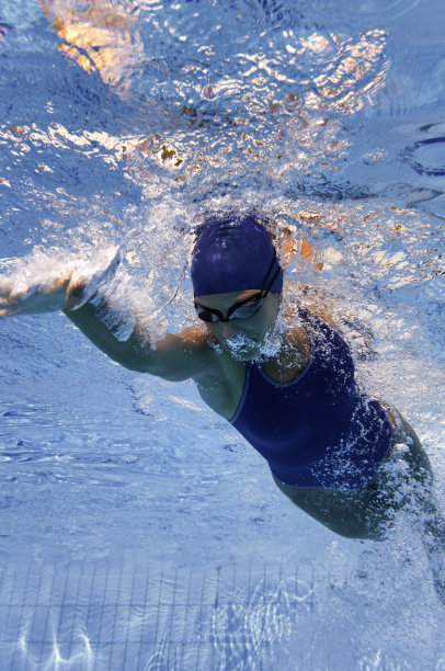 游泳运动员图片下载