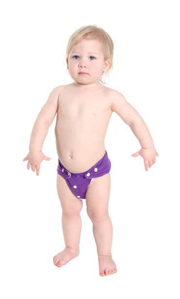 穿着布尿布的小孩图片下载