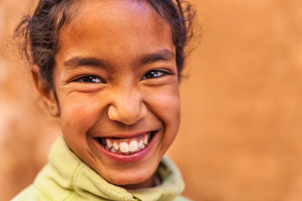 美丽的穆斯林女孩在摩洛哥卡斯巴图片下载