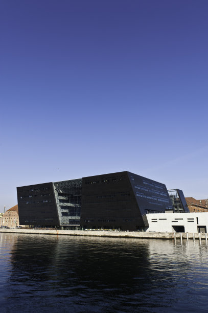 丹麦皇家图书馆黑钻石港地标图片下载