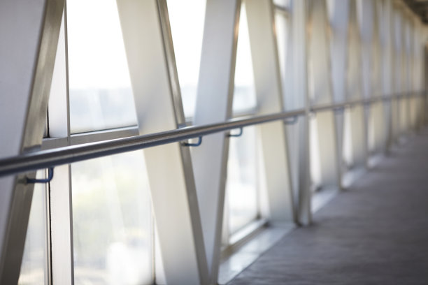 车站廊道结构人行道图片下载