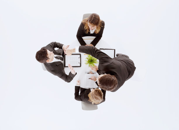 生意人在开会时打架图片下载