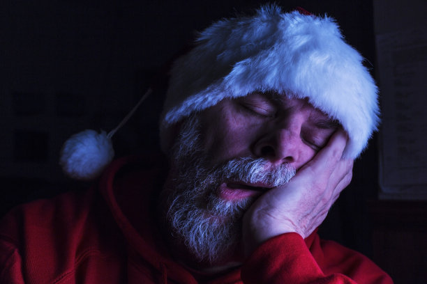 圣诞老人睡觉图片下载