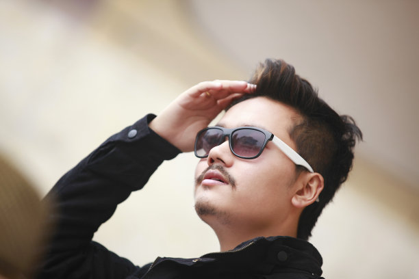 公开的富裕图片下载