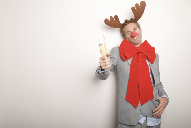 让自己出丑的红鼻子驯鹿图片下载