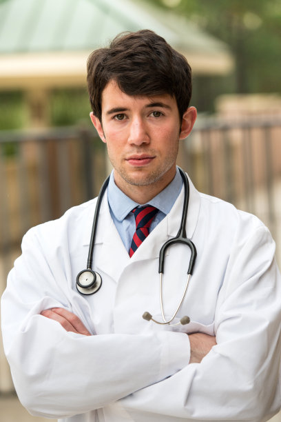 年轻的医生图片下载