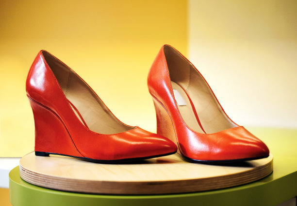 红鞋图片下载