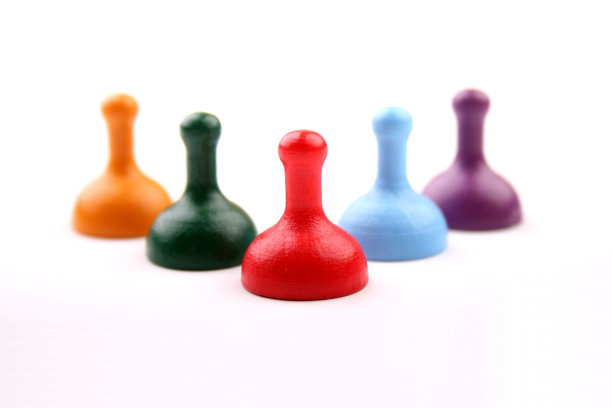 经典棋盘游戏玩家图片下载