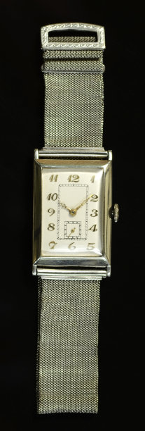 复古白金腕表图片下载