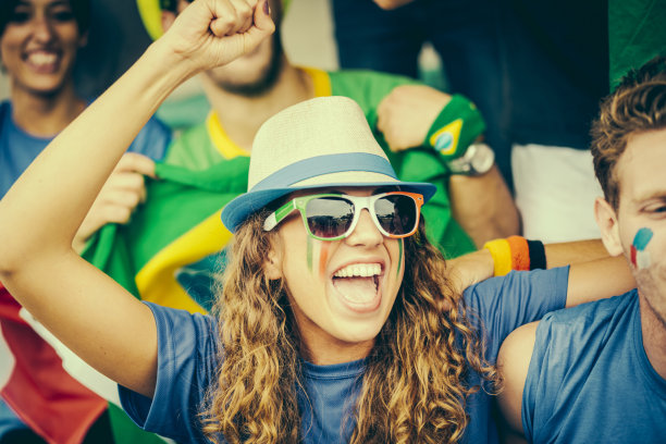 意大利和美国球迷在体育场图片下载