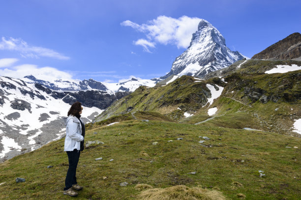 欣赏Matterhorn -XXXL纯美的女人图片下载