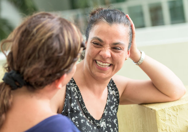 朋友开心图片下载