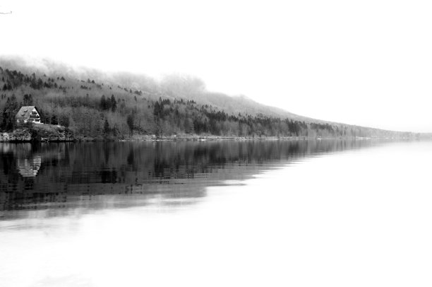 冬季湖泊倒影全景图片下载