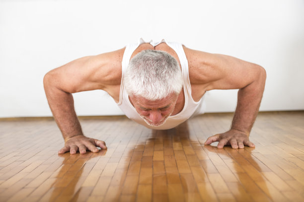 高级的人锻炼图片下载