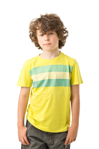 8岁男孩的肖像图片下载