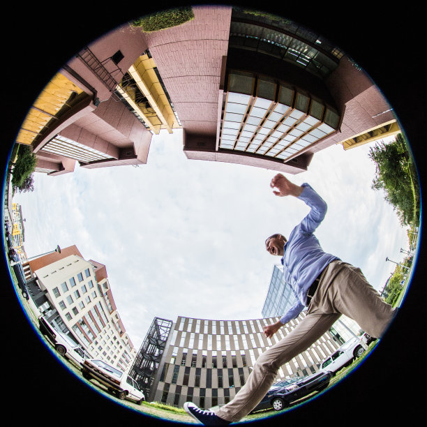 下班后图片下载