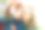 公园里两个女孩的肖像。图片下载
