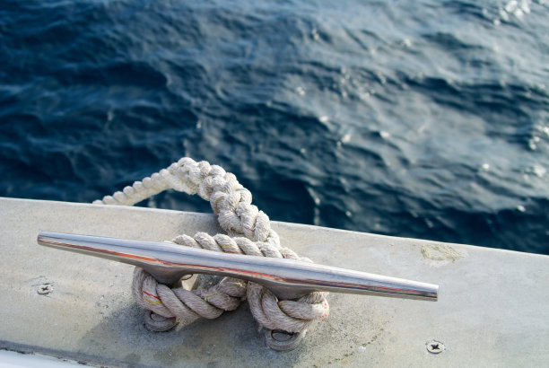 船钩和绳索的特写图片下载