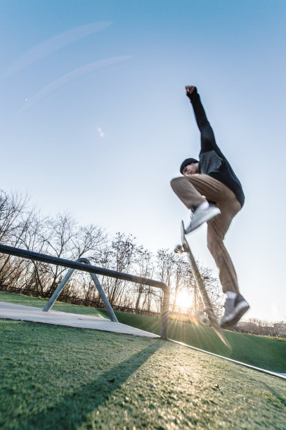 极端的滑板者图片下载