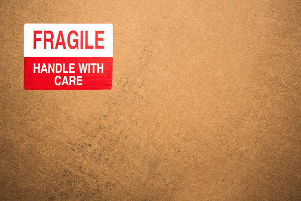 包装上易碎标签图片下载