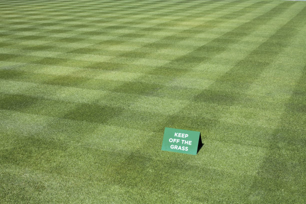 请勿践踏草坪图片下载
