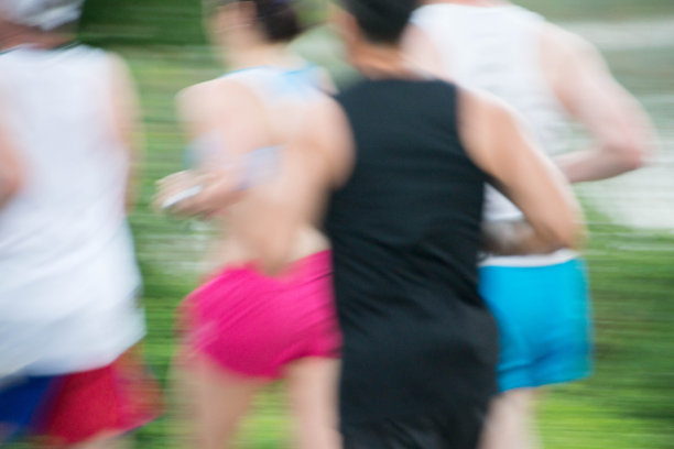 人们慢跑-模糊的运动图片下载