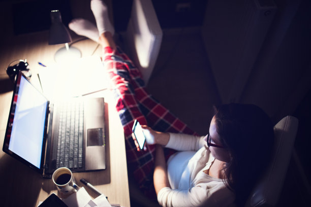 在睡衣图片下载