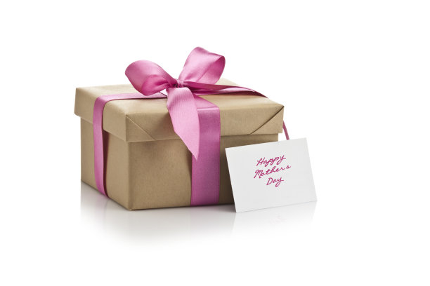 母亲节礼物孤立于白色图片下载