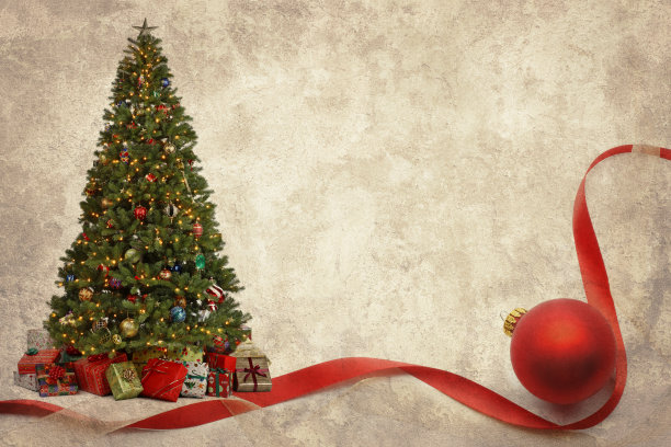 圣诞树和红色圣诞装饰品图片下载