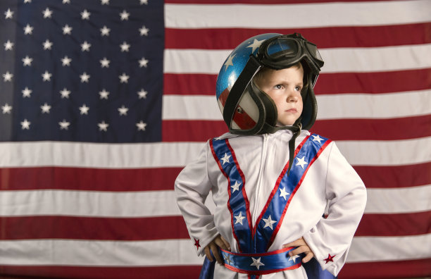 年轻男性超胆侠肖像图片下载