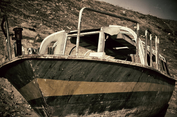 小型沉船(古董)图片下载