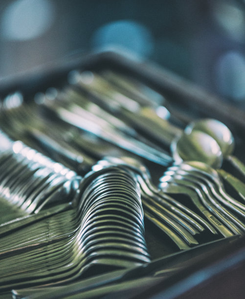 银匙和银刀图片下载