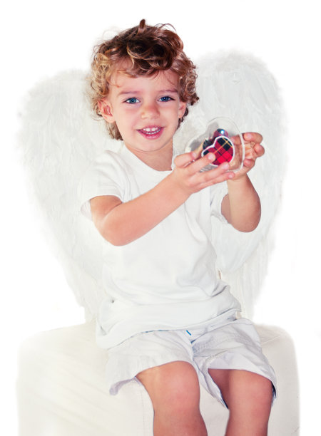 拥有玻璃心的美丽天使图片下载