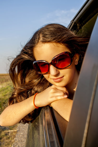 驾驶和感受风图片下载