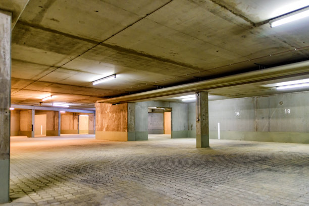 地下停车场2图片下载
