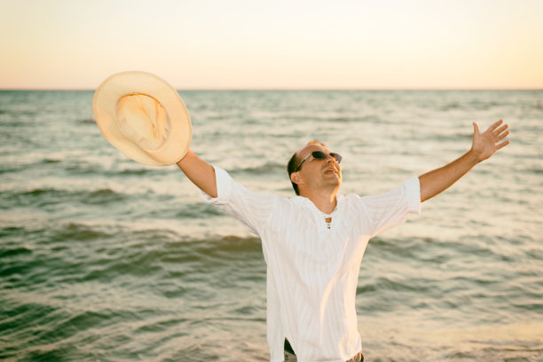 远离忙碌的生活图片下载