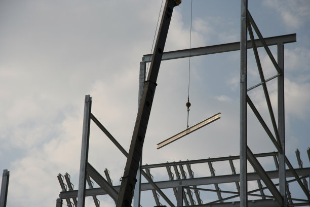 大梁，大梁和起重机图片下载