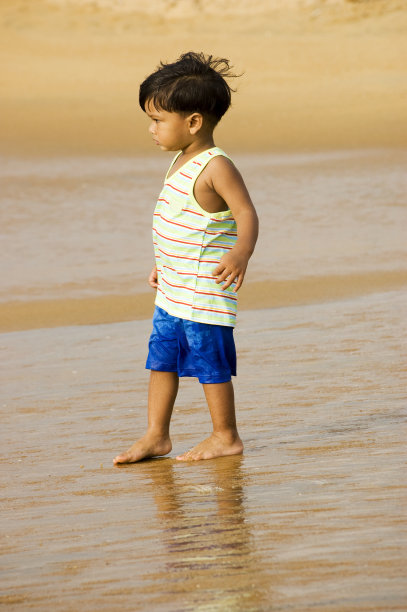 独自一人很有趣图片下载