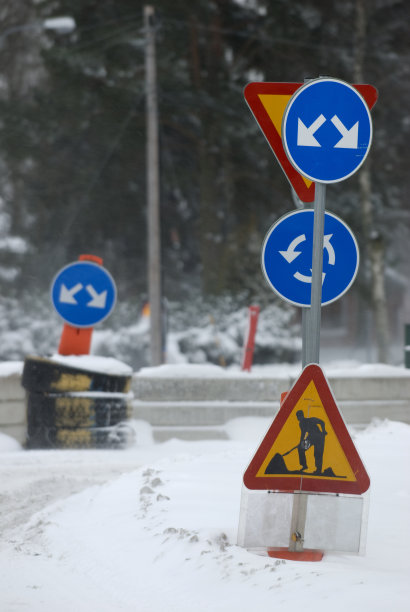 路标冬天图片下载