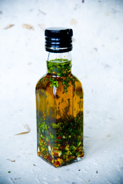 自制特级初榨橄榄油图片下载