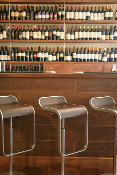 酒架和座位图片下载