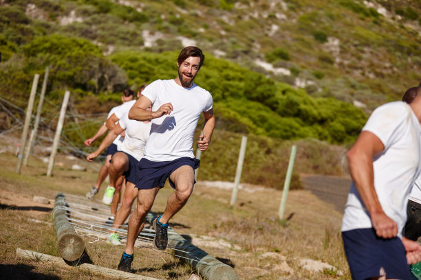 今天痛，明天强图片下载