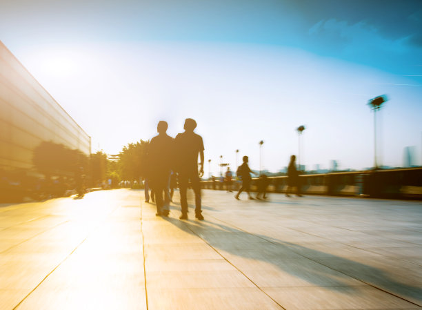 行人的剪影和影子图片下载