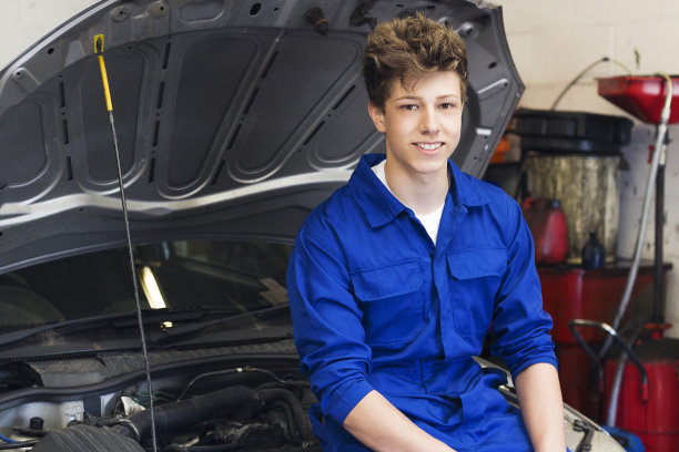 愉快的实习技师图片下载