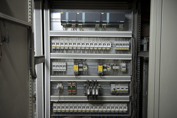 工业电气控制面板图片下载