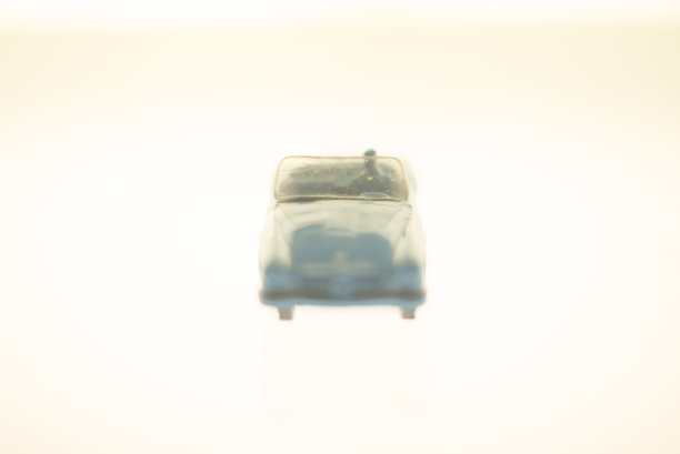 汽车保险概念玩具车图片下载