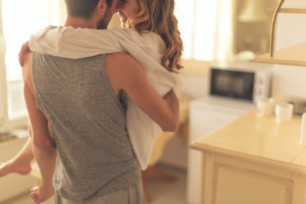 情侣图片素材ID：147360172