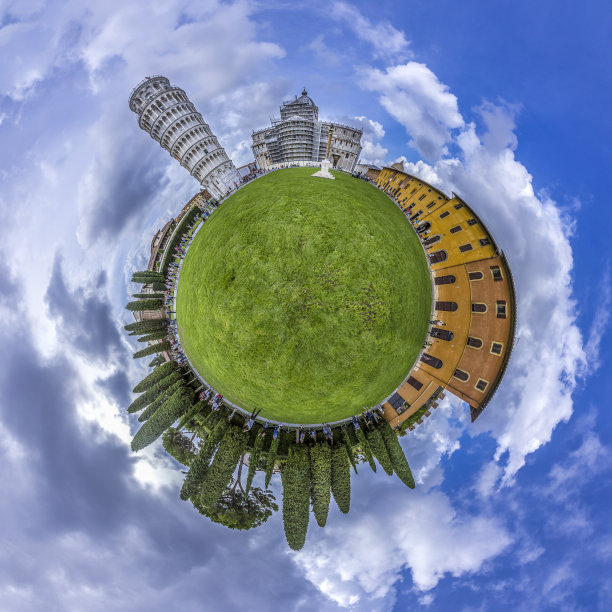 意大利，展示斜塔和奇迹oli广场的微型地球仪图片下载