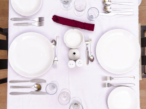 俯视图的餐桌图片下载