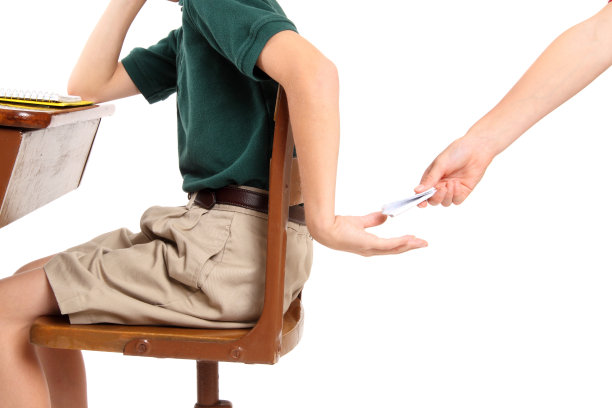 作弊或传纸条图片下载